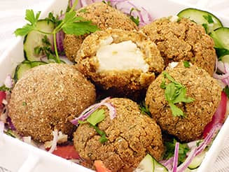 Karfiollal töltött csicseriborsós fasírtgolyók vegán recept bulkshop növényi alapú Karfiollal töltött csicseriborsós fasírtgolyók vegán recept bulkshop növényi alapú