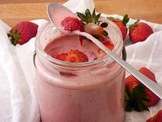 Növényi alapú epres zabjoghurt recept Növényi alapú epres zabjoghurt recept