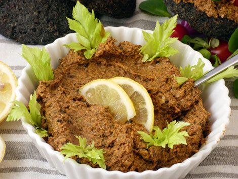 vegán halkrém banánvirágból és algából fekete zsömlével recept bulkshop plantbased vegán halkrém banánvirágból és algából fekete zsömlével recept bulkshop plantbased