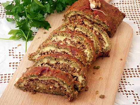 Jóféle magvakkal töltött ünnepi rolád avagy töltött fasírt vegánul recept bulkshop Jóféle magvakkal töltött ünnepi rolád avagy töltött fasírt vegánul recept bulkshop